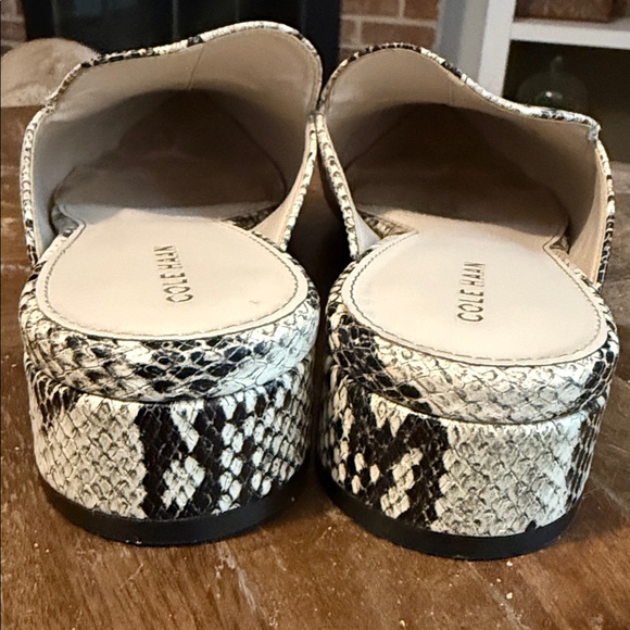 Cole Haan Piper Leather Snake Print Pointy Toe Mules 8.5 - Picture 8 of 11